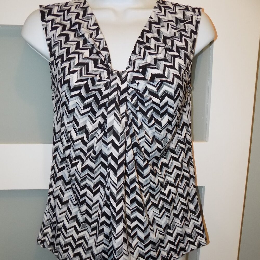 APT 9 Sleeveless Black/Gray/White Print Ruched Sleeveless Blouse Size XS Petite